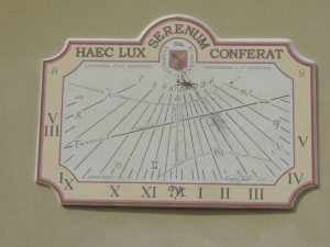 Cadran solaire de Saint Maurice de Gourdans 01